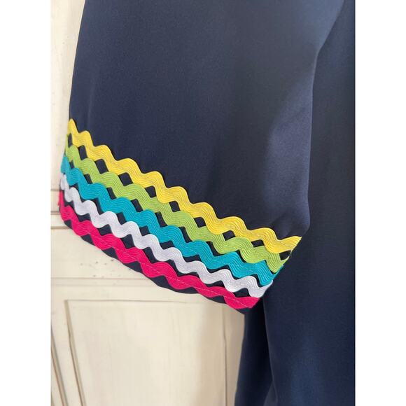 Mazik size medium navy blue top with colorful trim - Picture 2 of 4